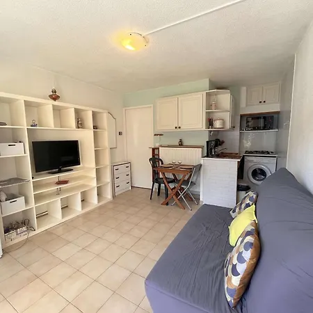 Apartament Climatise 4 Pers - Et Garage Inclus A Saint-raphael - Fr-1-226a-193 *